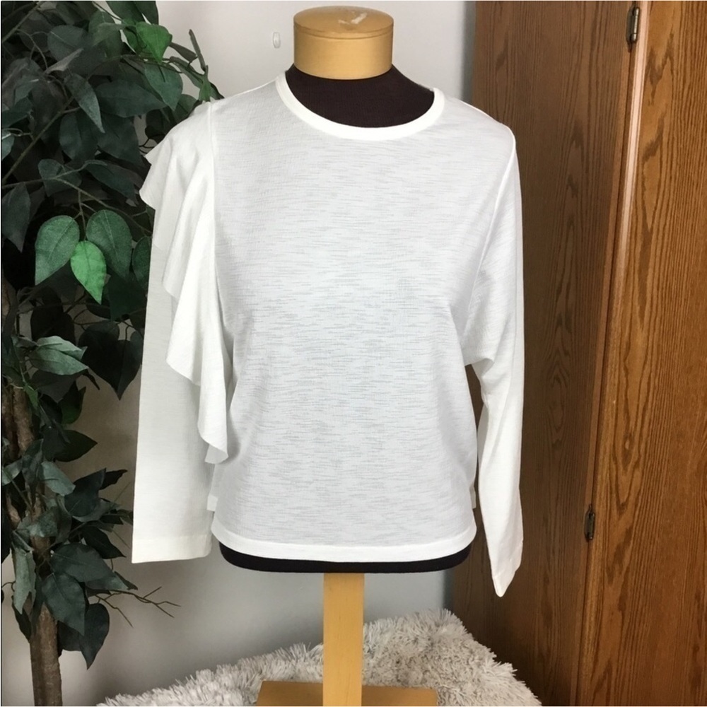 Zara BW Collection long sleeve pullover Woman’s size medium off white